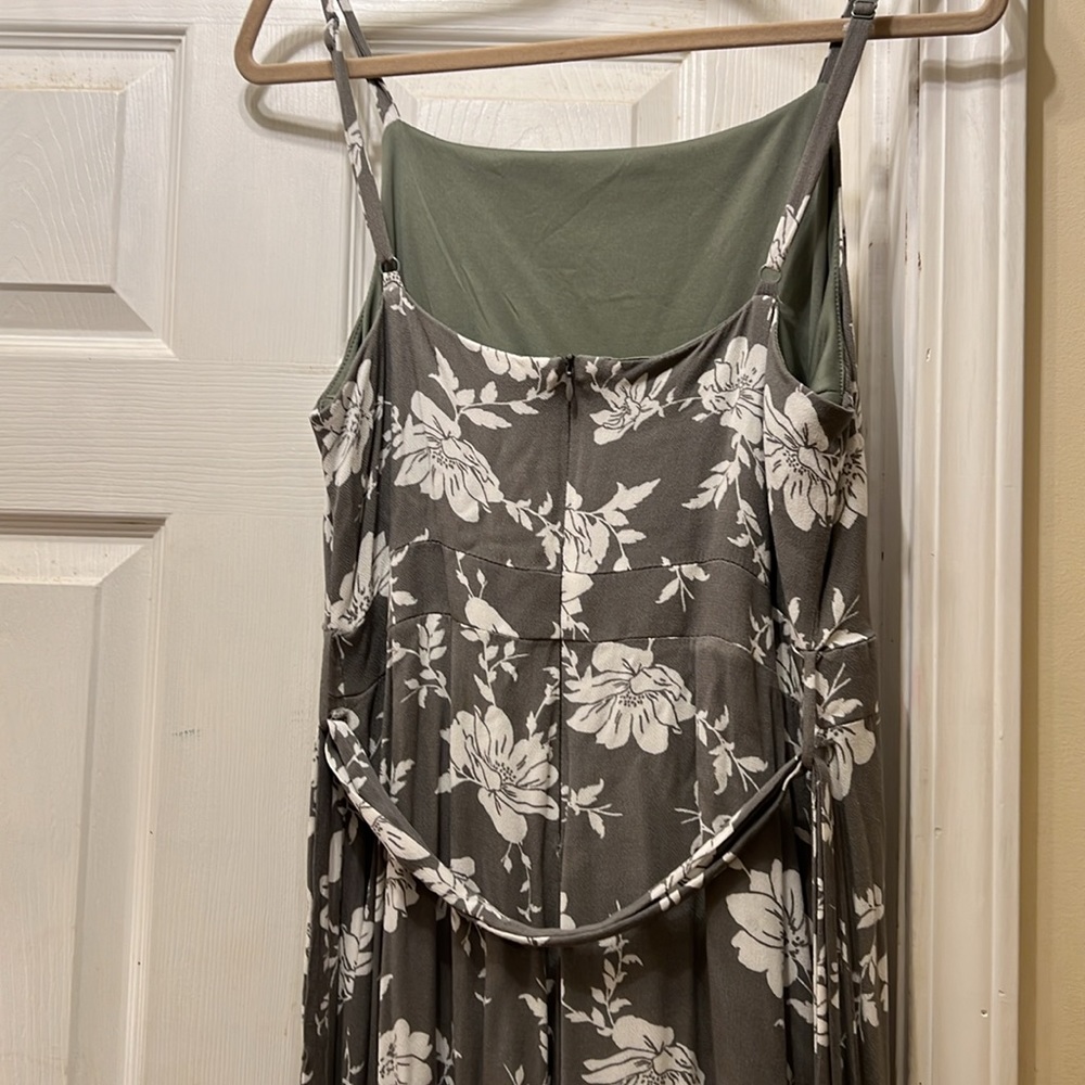 Romper/jumpsuit - Picture 2 of 3